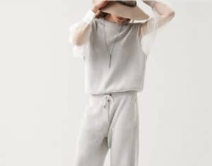 لبسكم ملابس فوق ما تتخيلين