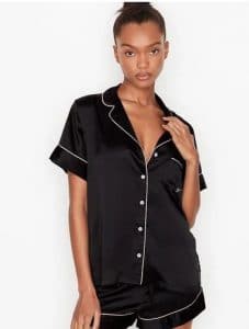 طقم بيجاما من الساتان