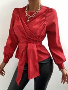 بلوزة ستان احمر