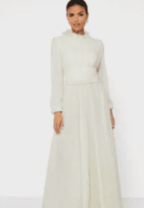 دريسات باللون الأبيض