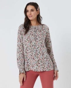 ستايلات بلوزات للمحجبات