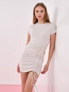 فستان سهرة قصير بيج