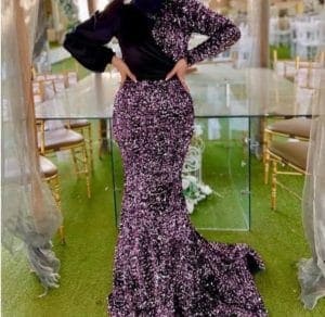 فستان سواريه متعدد الألوان