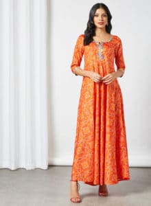 فستان منقوش باللون الأورنج