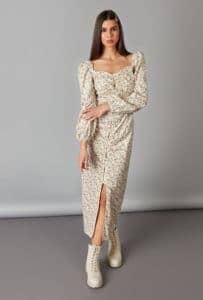 فستان سهرة منقوش