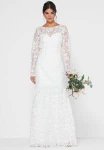 فستان للعروس دانتيل 792 ريال سعودي