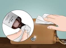 تنظيف الحقيبة