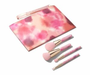 طقم مكياج كامل من ماك 