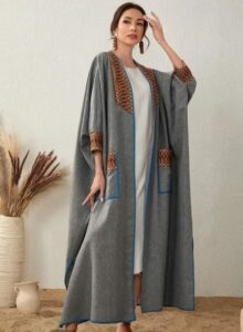 عبايات نسائية عصرية