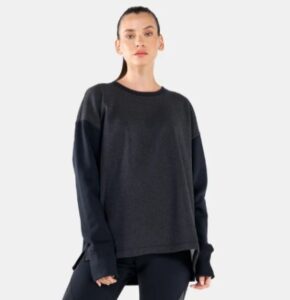 ملابس رياضية نسائية للمحجبات