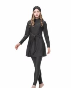 ملابس نون سباحة