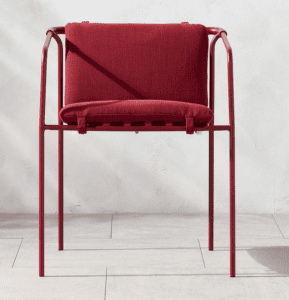 كرسي بذراعين مخصص لتناول الطعام كرسي بذراعين مخصص لتناول الطعام