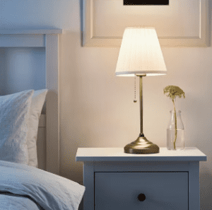 مصباح للطاولة الجانبية