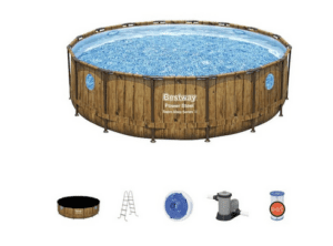 حمام سباحة كبير