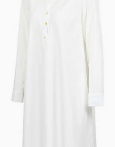 فستان طويل بفتحة جانبية