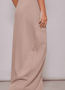 تنورة بينك طويلة للمحجبات