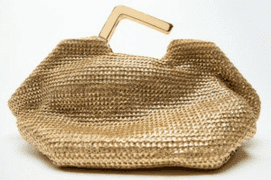 شنطة كلاتش بمقبض معدني